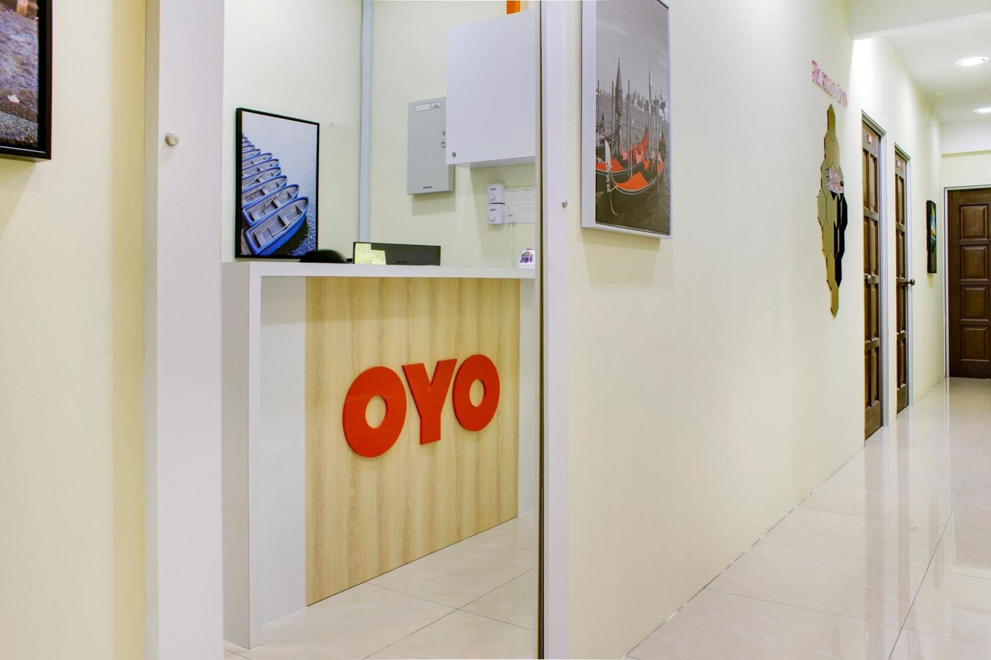 Oyo 90090 Roselyn Inn 2 Pasir Gudang Exterior foto